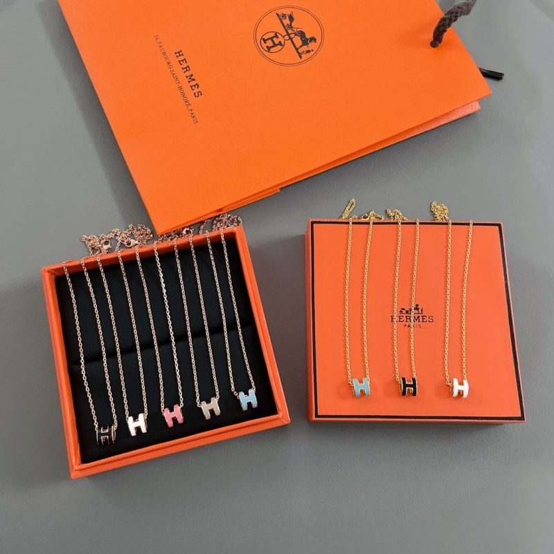 H**mes necklaces